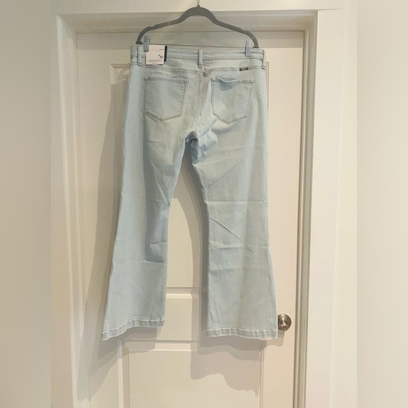 NEW KANCAN Saylor Mid Rise Flare Jeans (Petite) SIZE 15 - Picture 4 of 4